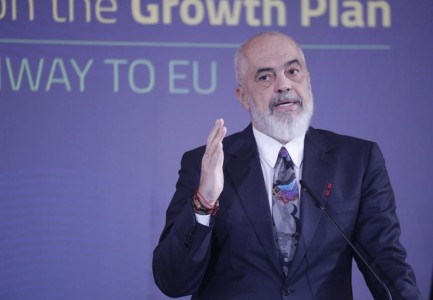  Rama për çështjen ‘Balluku’: Do respektojmë vendimin e pezullimit