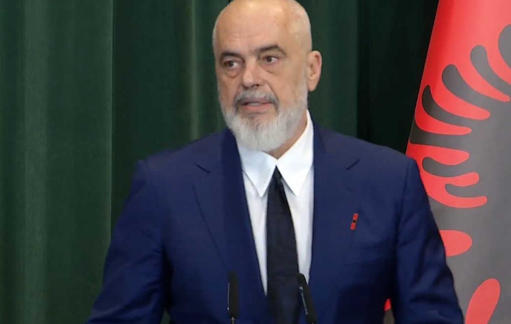 Dita e Alfabetit, urimi i Ramës: Fjala shqipe vazhdon të ndërtojë historinë e një kombi që shpirtin e ka te gjuha