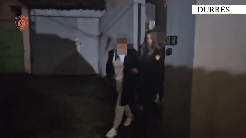 “STORM” godet sërish në Durrës/ Arrestohen dy braziliane që shfrytëzonin apartament për prostitucion dhe drogë (VIDEO)
