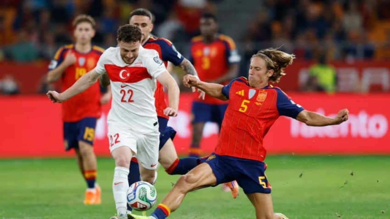 Lojtarëve të kombëtares turke u vjedhin 300.000 euro sende me vlerë gjatë ndeshjes kundër Spanjës