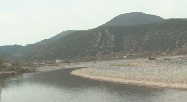 U mbyt në lumin Shkumbin, 55-vjeçarja strehohej prej kohësh në një qendër rehabilitimi