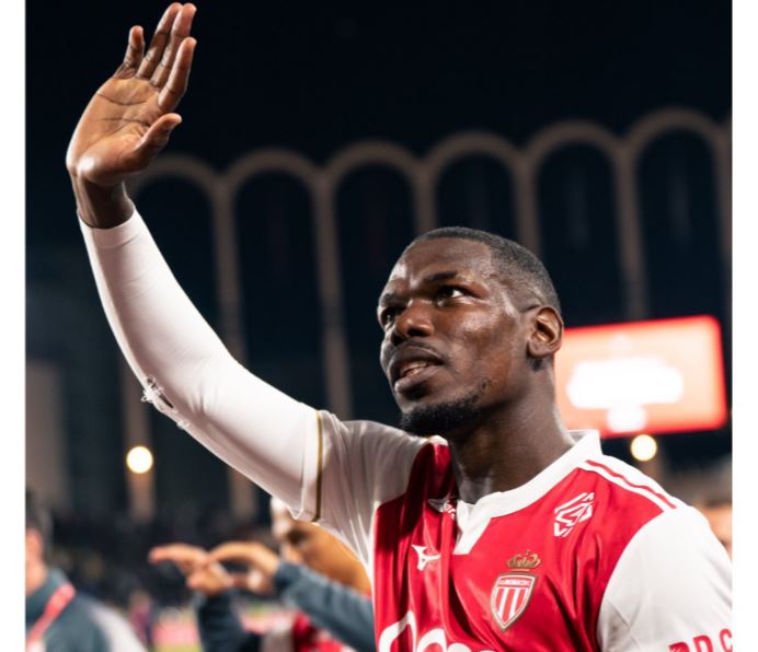 Pogba mburret pas fitores kundër PSG-së, tifozët i kthehen: Djersit fanellën!