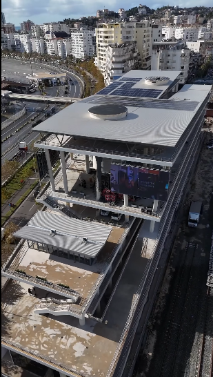 Sako: Hapet Qendra Multimodale e Durrësit, kjo nyje moderne përfaqëson standardin e ri të qendrave të mobilitetit (VIDEO)