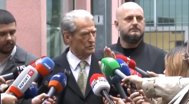 “Basha më kërkoi të ndërhyj tek Ina Rama”, Berisha zbardh detaje nga marrja në pyetje për “21 janarin”