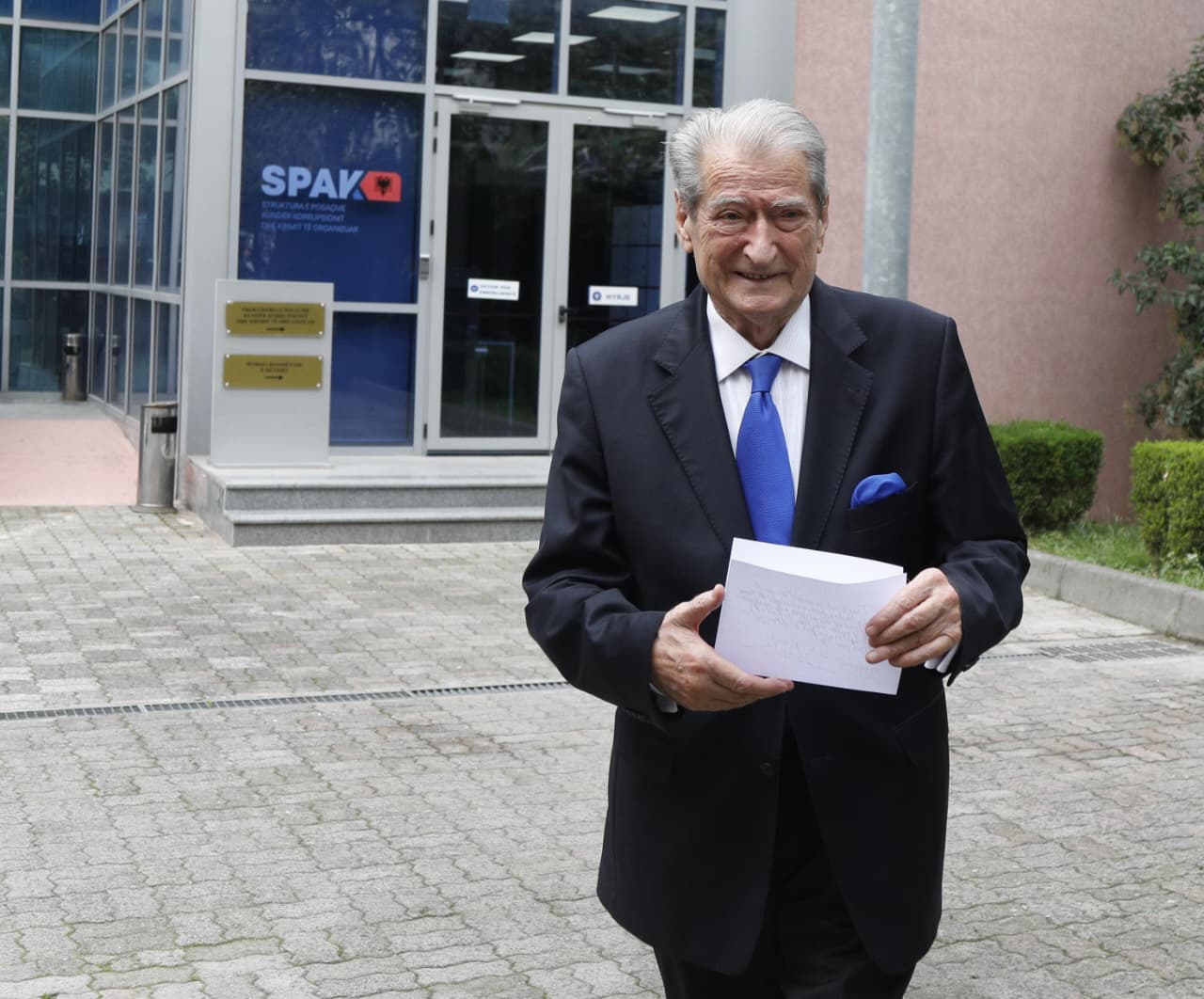 Sali Berisha shkon sot në SPAK, kreu i PD për do të pyetet për herë të parë për ngjarjet e 21 Janarit