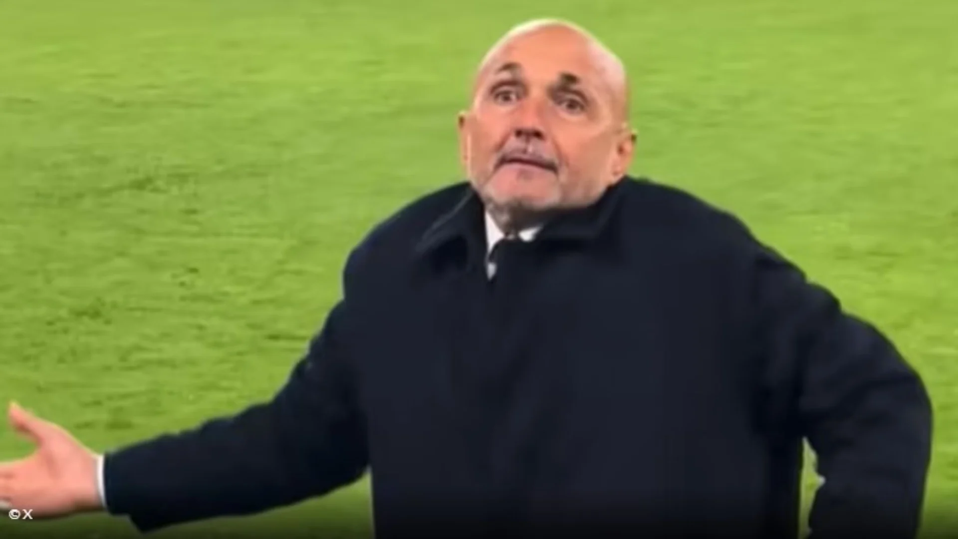 Spalletti i kthehet ashpër tifozit: Çfarë do? Më thuaj çfarë do!