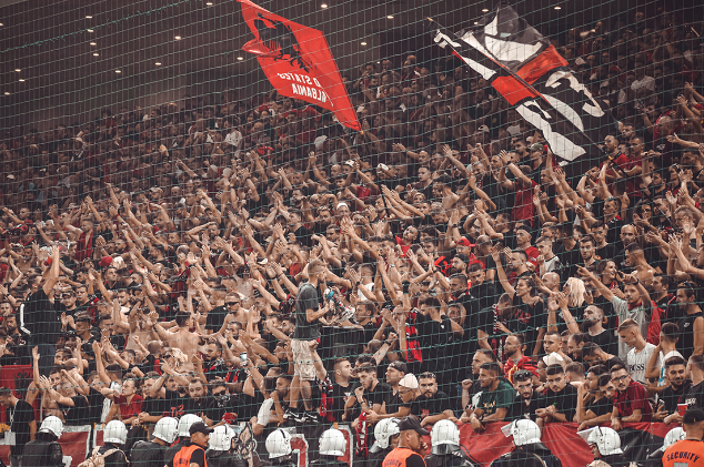 Tifozët kuqezi me numër të limituar biletash për Kombëtaren, e konfirmon federata polake