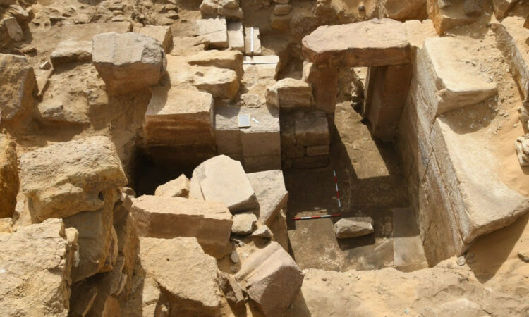 Ishte ndërtuar në nder të perëndisë së diellit Ra, zbulohet tempulli i humbur 4.500-vjeçar në Egjipt