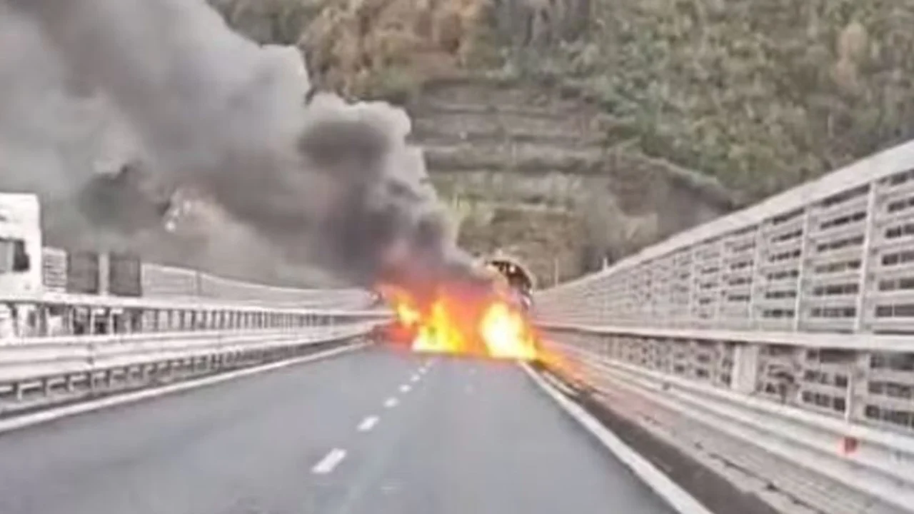 Grabitje spektakolare në Itali/ Komando sulmon automjetin e blinduar brenda tunelit, vidhen rreth 2 milionë euro