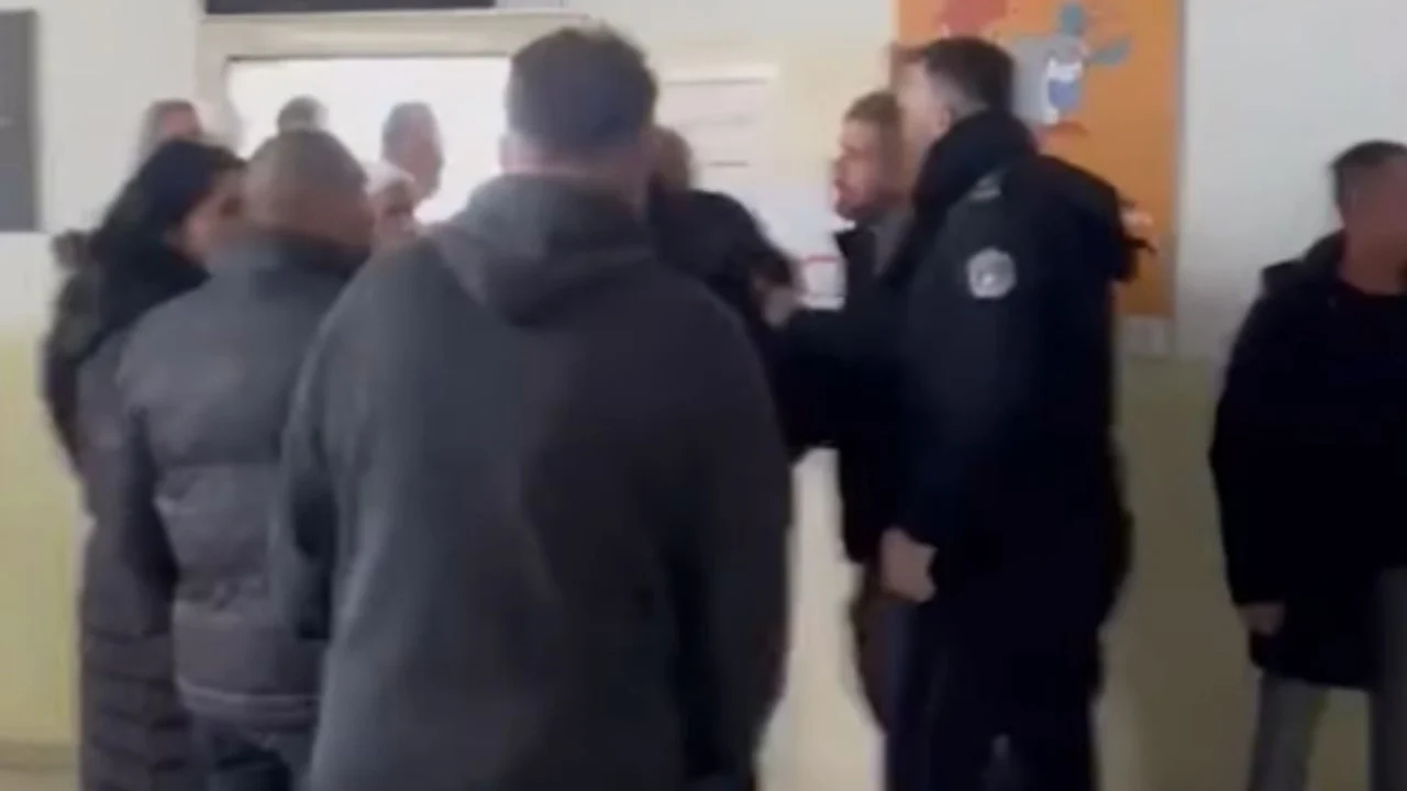 Incidente në një qendër votimi në Kosovë, sherr mes qytetarëve, ndërhyn policia