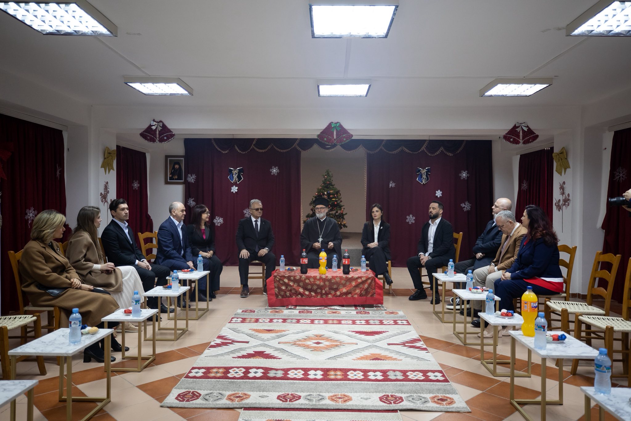 Sako vizitë në kishën ortodokse: Uroj nga zemra që kjo festë e shenjtë të sjellë dashuri, paqe dhe begati