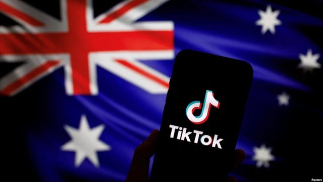 Australia mbyll TikTok-un/ Rrjetet sociale nuk do të mund të përdoren nga të miturit nën 16 vjeç
