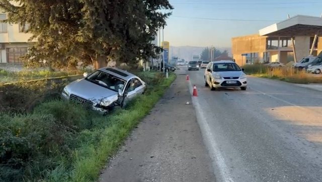 Autobusi përplaset me &#8220;Audin&#8221;, automjeti përfundon në kanal
