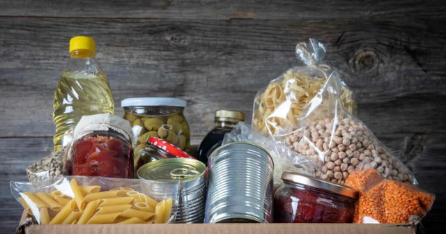 Ushqimet e importit më të lira, por në tregjet e pakicës vetëm rritje