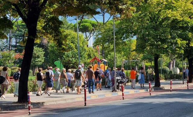 Turistët e huaj shpenzuan në vendin tonë 4,4 miliardë euro