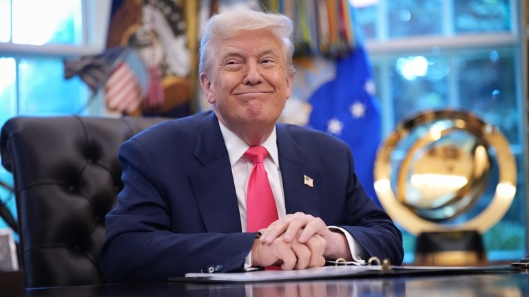 Trump akuzon Venezuelën për vjedhjen e naftës amerikane, SHBA vendos bllokadë ndaj vendit latin