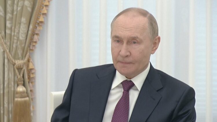 Rusia: Presim përgjigjen e SHBA pas bisedimeve të paqes