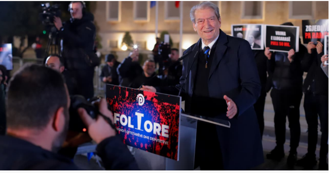 PD proteston sot përpara Kryeministrisë