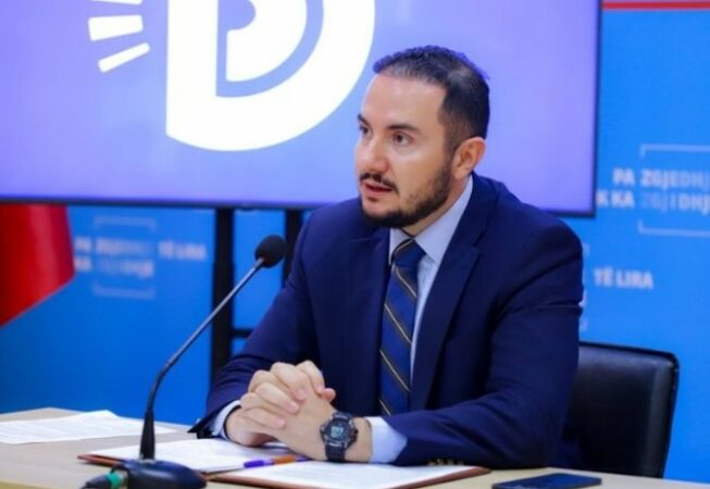 Pas mbledhjes me më të votuarit, Salianji pritet të zhvillojë takim me demokratët e Durrësit