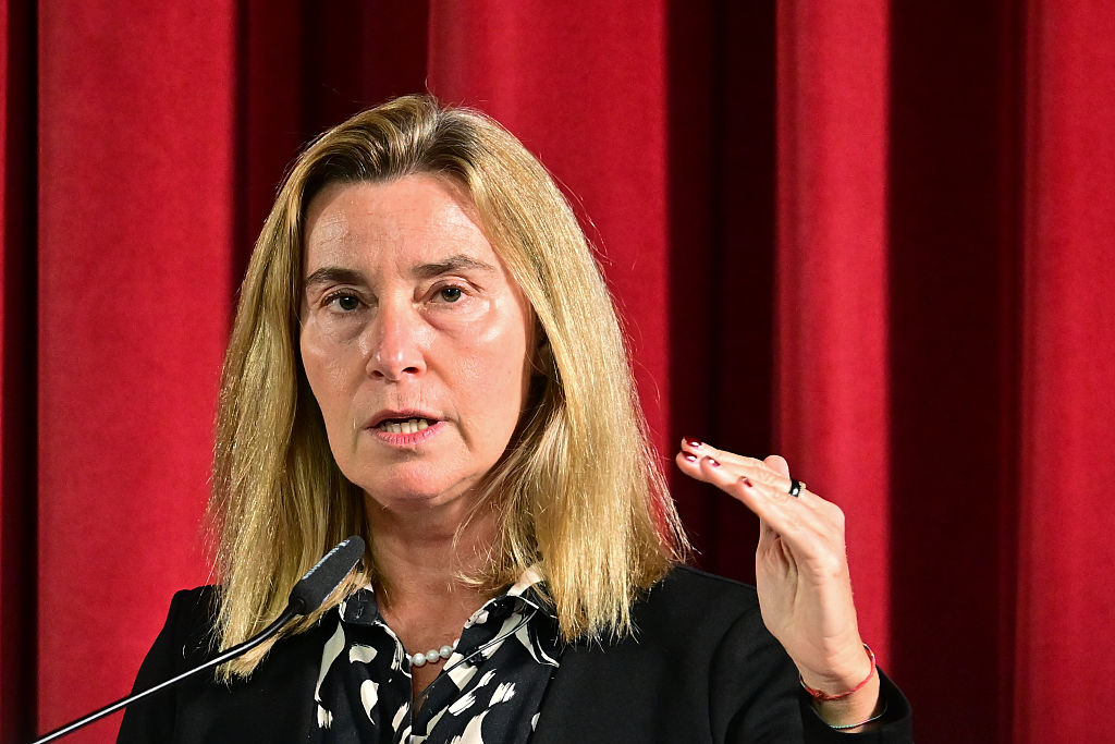 Hetimet për mashtrim dhe korrupsion, Federica Mogherini jep dorëheqjen si rektore e Kolegjit të Evropës