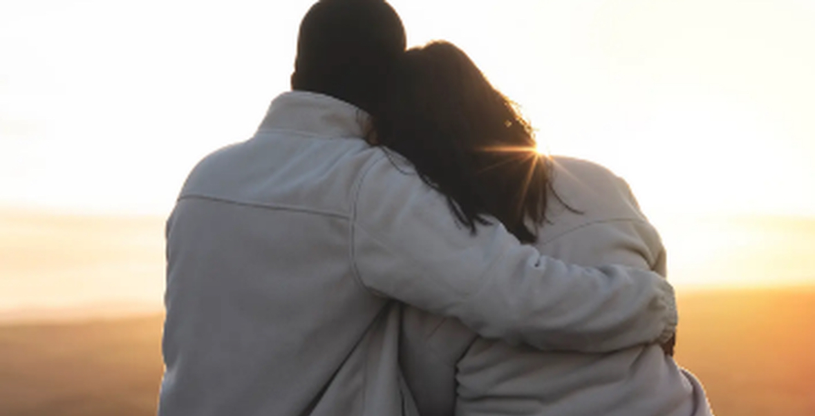 Nëse dikush është vërtet shpirti juaj binjak, do të vini re këto shenja 