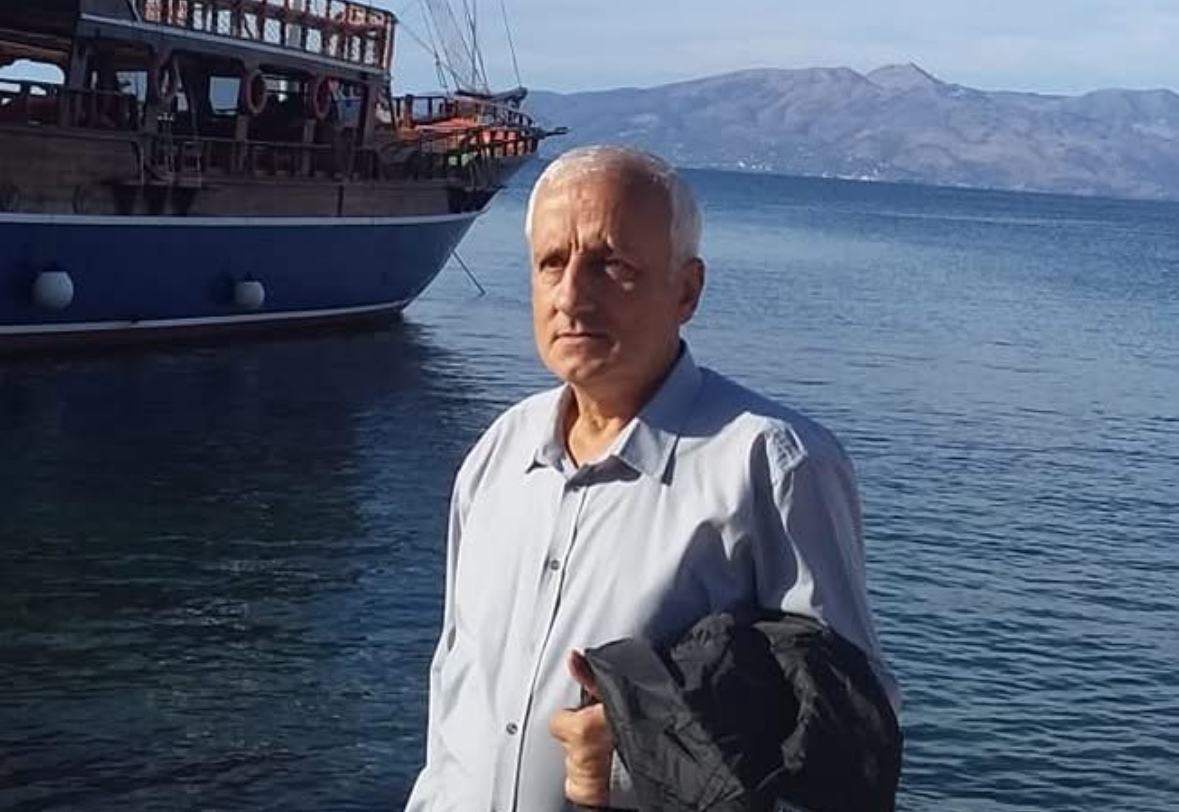 Agim Bajrami poeti që i vuri detit shpirt dhe Çamërisë zërin