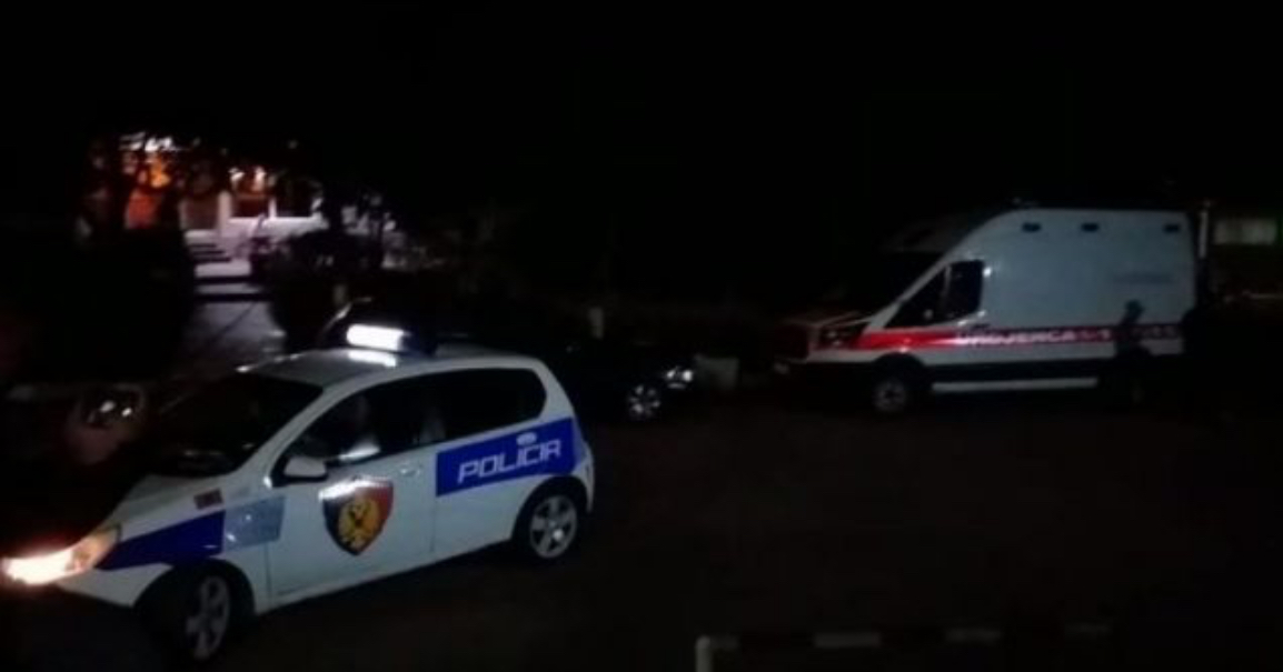 Dhunohet me sende të forta një person në Lezhë, transportohet drejt Traumës