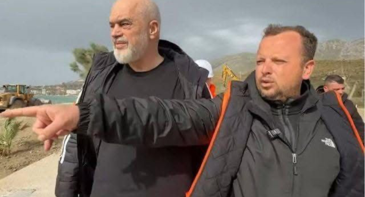 Jep dorëheqjen nënkryetari i Bashkisë së Vlorës