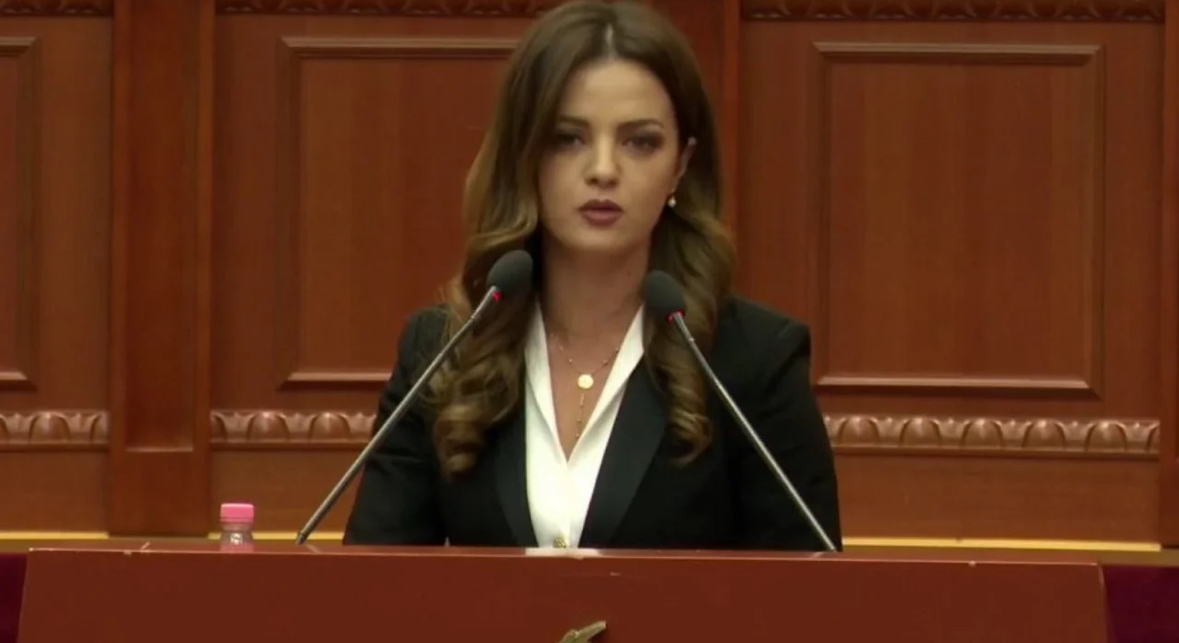 Dha firmën për Endrit Shabanin, deputetja e PD kërkon ndjesë: Ishte gabimi im, por firma u keqpërdor