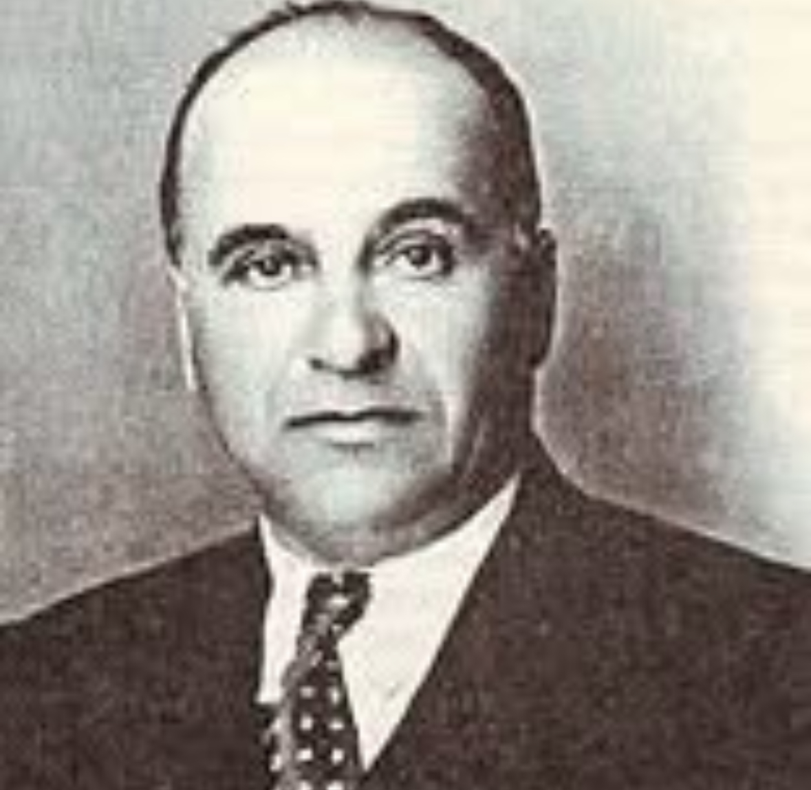 Kolë Kamsi njeriu që mbajti arsimin shqiptar në supet e tij