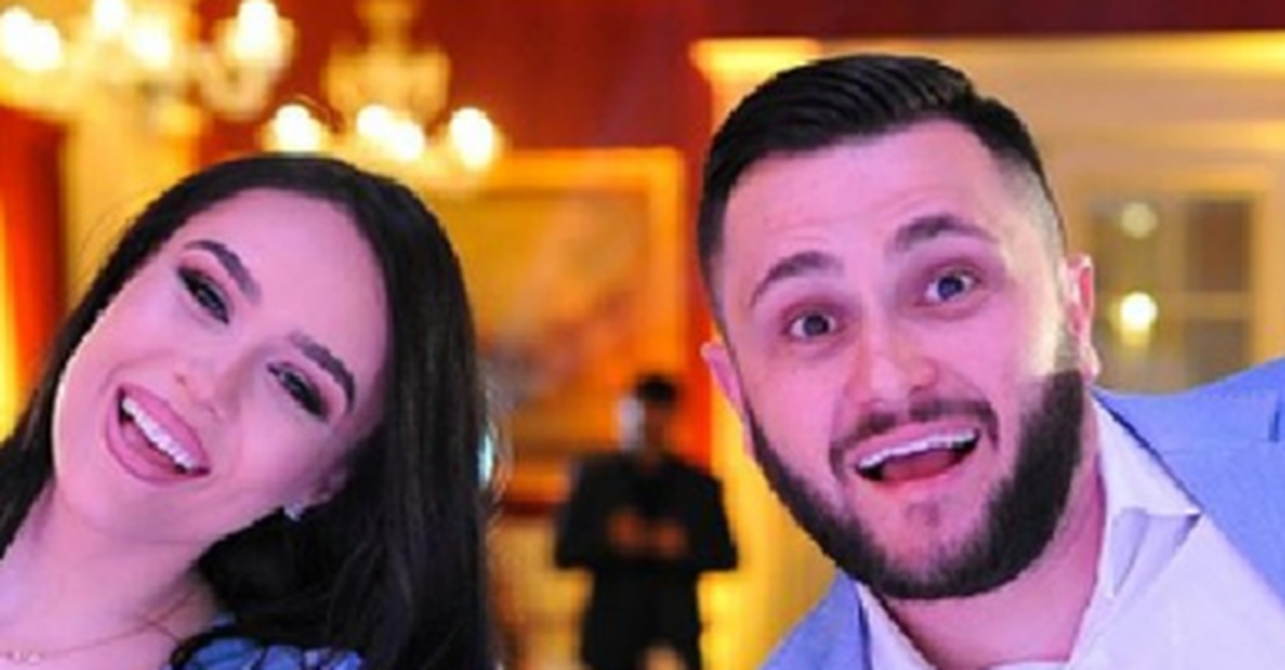 Bes Kallaku “thumbon” Xhensila Myrtezajn: E shkuara ime ka vdekur, Zoti më bekoi me dy fëmijë 