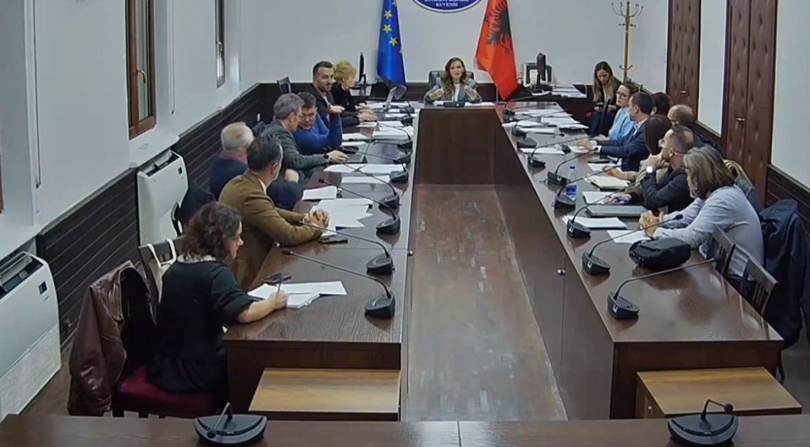 Ligji i ri në Janar/ Shpifja dhe fyerja nuk do të dënohen më me burg