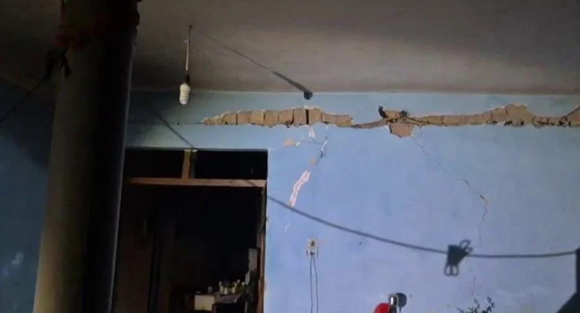 Shkatërrohet plotësisht një banesë private në Elbasan, shkak bombola e gazit