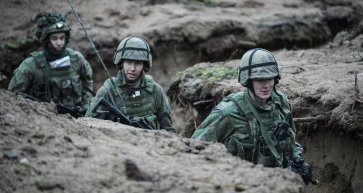 Paralajmëron Finlanda: Rusia do të zhvendosë ushtrinë drejt kufijve të NATO-s