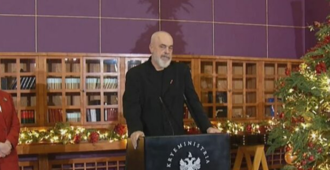 Medalje të arta për ekselentët, Rama: Me punën dhe arritjet e tyre bëhen shembull për të rinjtë shqiptarë 