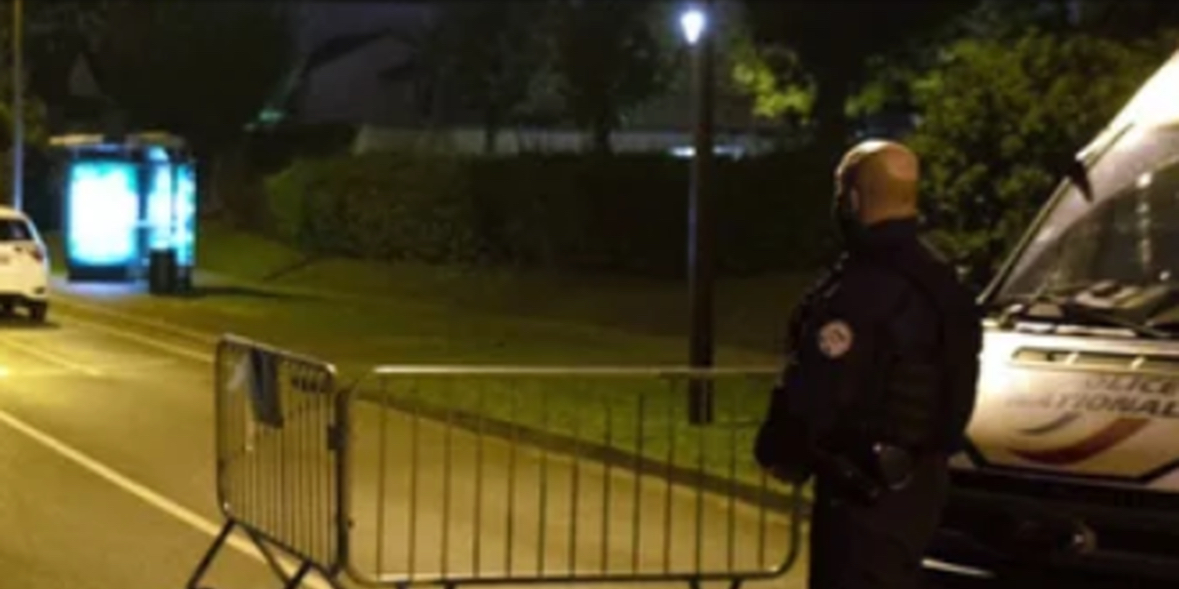 Sulm me thikë në metronë e Parisit/ Lëndohen tre persona, arrestohet autori 