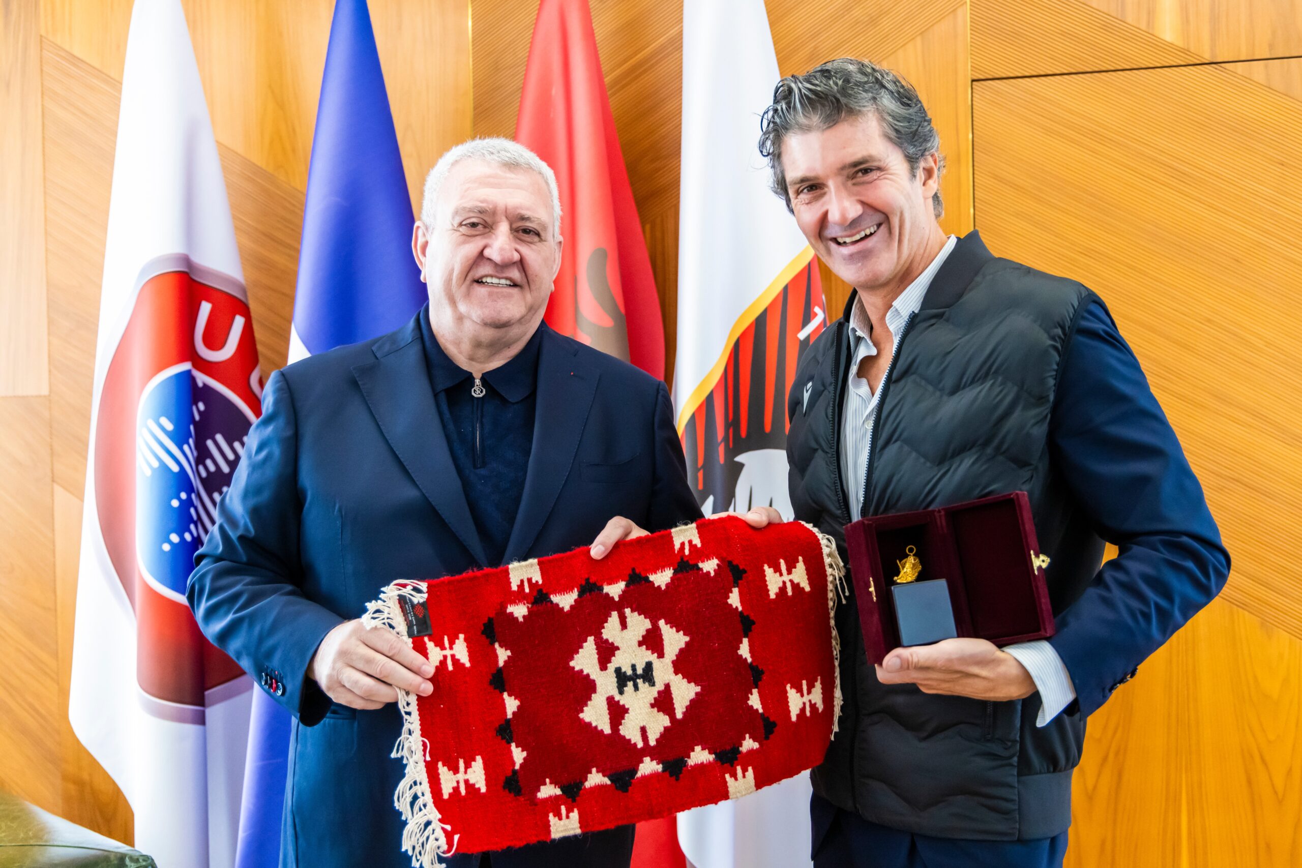 Presidenti Duka pret në takim CEO-n e kompanisë Macron, Gianluca Pavanello