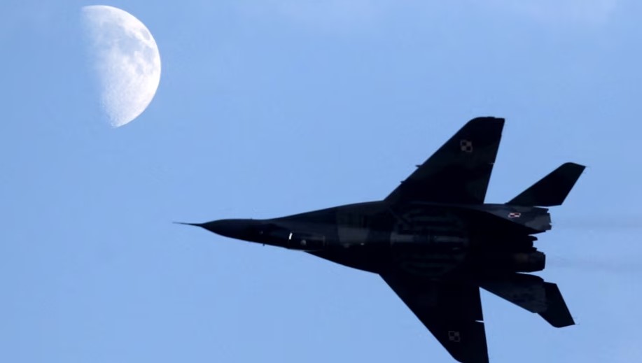 Polonia synon të këmbejë avionët sovjetikë me dronët ukrainas