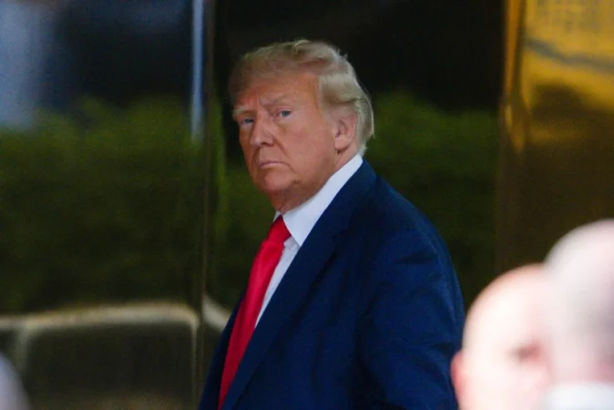 Presidenti Trump padit BBC për shpifje, kërkon 10 miliardë dollarë dëmshpërblim