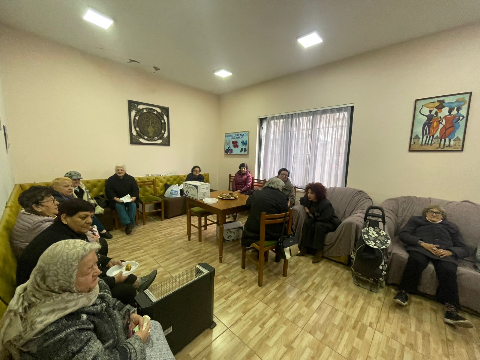 Shërbimi i Provës Durrës, vizita solidariteti për të moshuarit dhe fëmijët në prag të festave