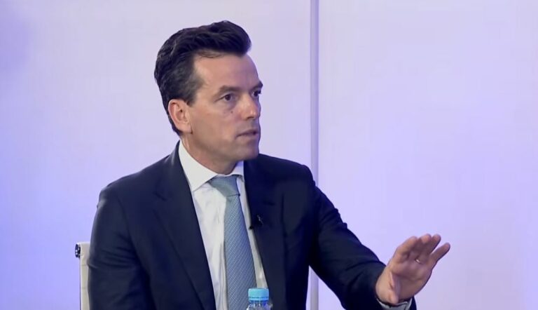 “Qeveria ka humbur legjitimitetin”, Shehaj: Po pengohet arrestimi i Belinda Ballukut, duhen zgjedhje të parakohshme!