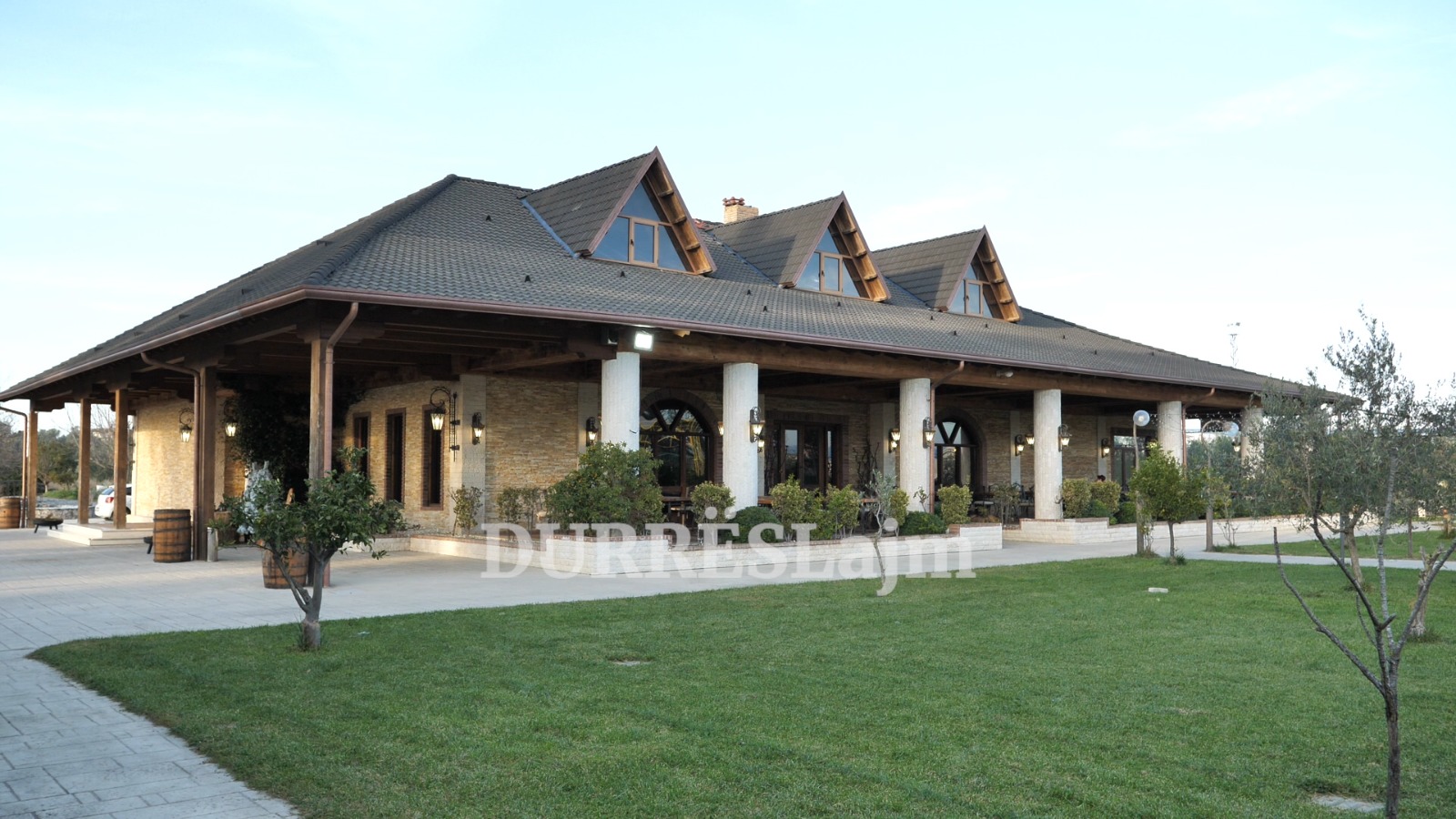 “Çiflig family agroturizëm”, vendi ku çdo kafshatë ju sjell ndërmend shijen e shtëpisë (VIDEO)