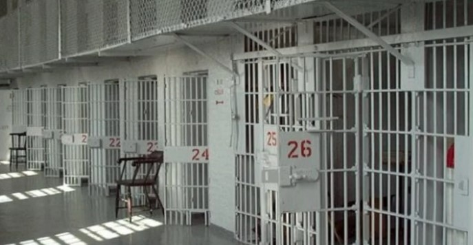 I dënuar për dhunë në familje, ndërron jetë në burgun 50-vjeçari (EMRI)