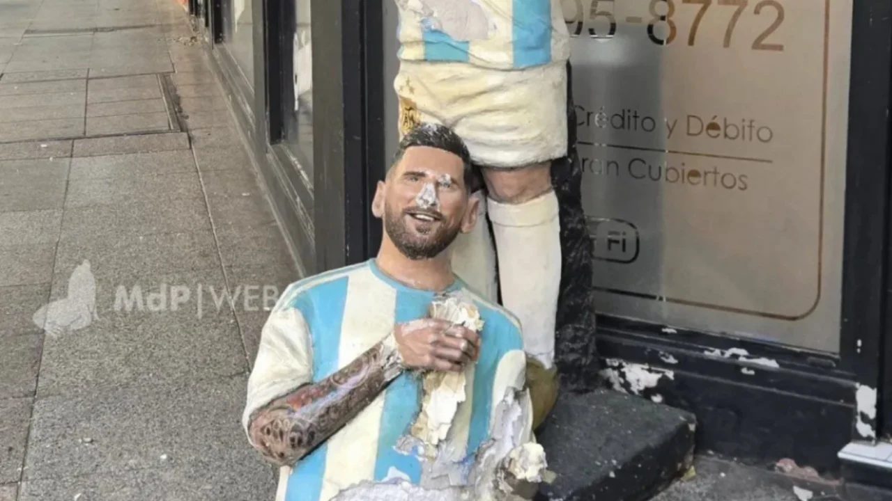 Dëmtohet rëndë statuja e “Lionel Messi” në Argjentinë, nisin hetimet për ngjarjen