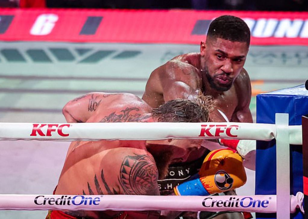 Goditje shkatërruese, boksierit Xhejk Pol i thyhet nofulla