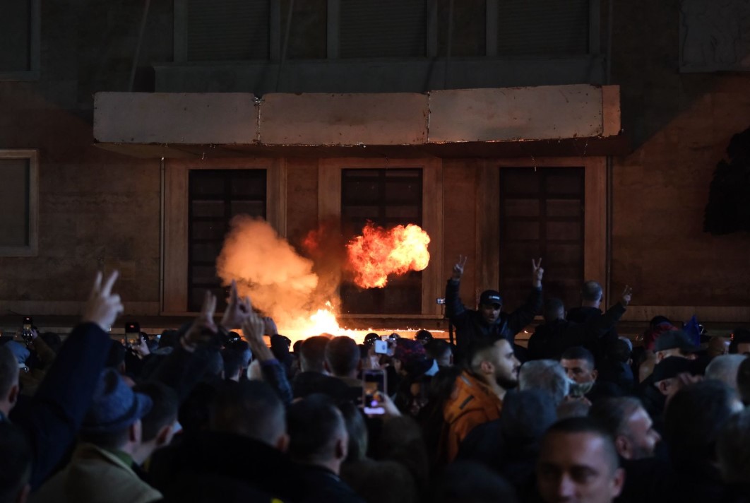 Protesta e opozitës, arrestohen 4 persona, policia procedon penalisht 6 protestues