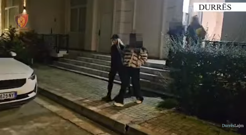 Dy prostituta kolumbiane arrestohen nga policia e Durrësit, në telashe edhe një i ri (VIIDEO)