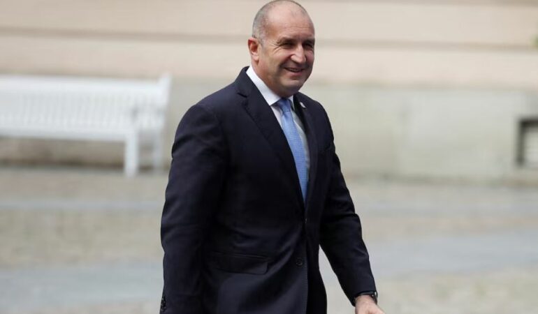 Pas protestave, presidenti bullgar paralajmëron zgjedhje të parakohshme, thirrje qeverisë: Jepni dorëheqjen!