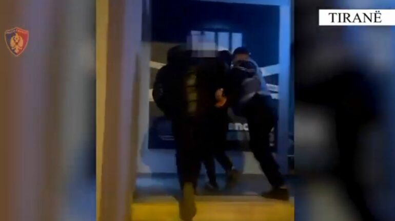 Sekuestrohet 1.5 kg lëndë narkotike e ardhur nga Kanadaja, pranga 23-vjeçarit