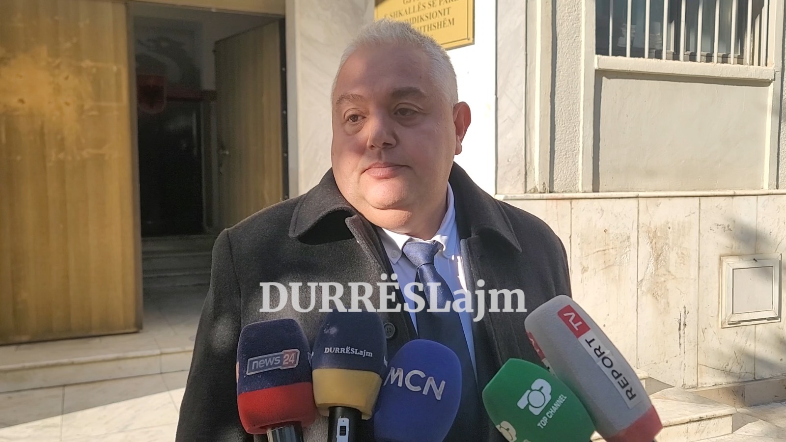 Mbetet në burg ish-drejtori i IEVP Durrës, Indrit Cerloj, flet avokati i tij Ndriçim Troplini (VIDEO)